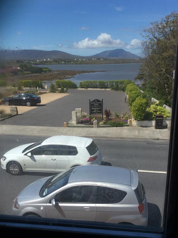 Achill Sound Hotel - Ostan Ghob A'Choire Exterior foto